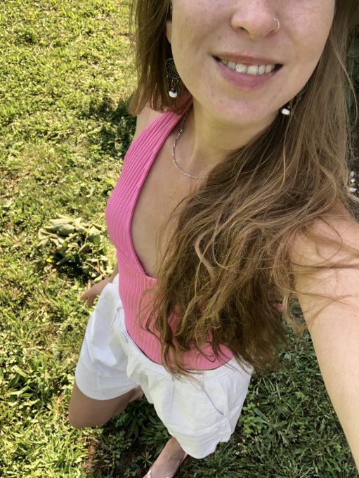 Que votre journ&eacute;e soit remplie de joie et de bonheur 🦋 https://t.co/zJRto33U7O<a href="/tag/smile"class="tags"><span>#smile</span></a><a href="/tag/lundimotivation"class="tags"><span>#lundimotivation</span></a><a href="/tag/bonjourtwitter"class="tags"><span>#bonjourtwitter</span></a><a href="/tag/alic"class="tags"><span>#alic</span></a>