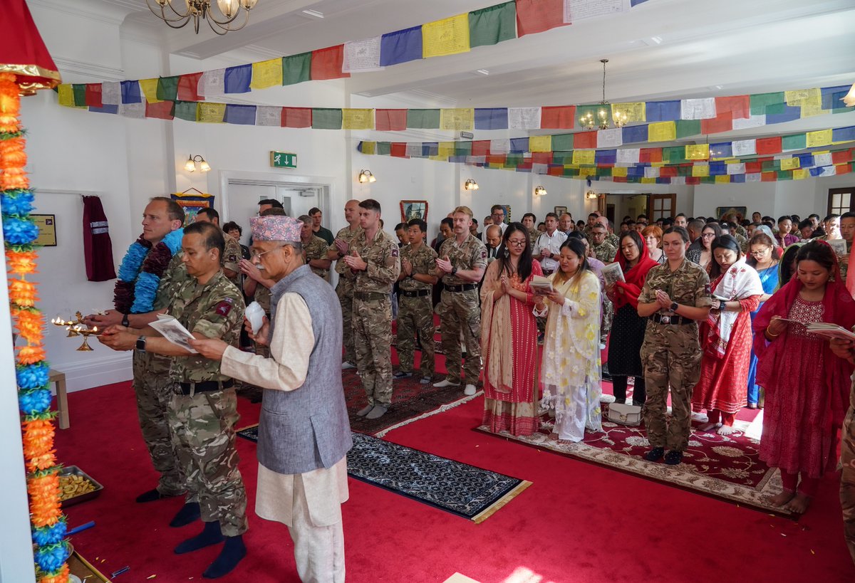 A temple blending Hindu🕉️ and Buddhist☸️ religious traditions has been opened as 'a spiritual anchor' for a #Gurkha unit that has moved to Merville Barracks. 15 Air Assault Support Squadron Queen's Own Gurkha Logistic Regiment joined @13AAssltSpRegt as part of #FutureSoldier