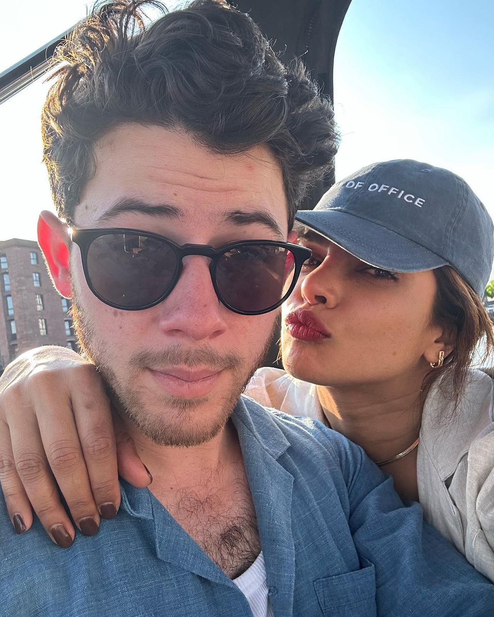 mid_day's tweet photo. #MiddayEntertainment |

Check out these beautiful pictures of Priyanka Chopra Jonas' family vacation in Liverpool with Hubby Nick Jonas and family. 

 #MiddayEntertainment #EntertainmentUpdates #VavationMode #WackyWednesday #PriyankaChopra #NickJonas #Family https://t.co/CUnVlx7syn