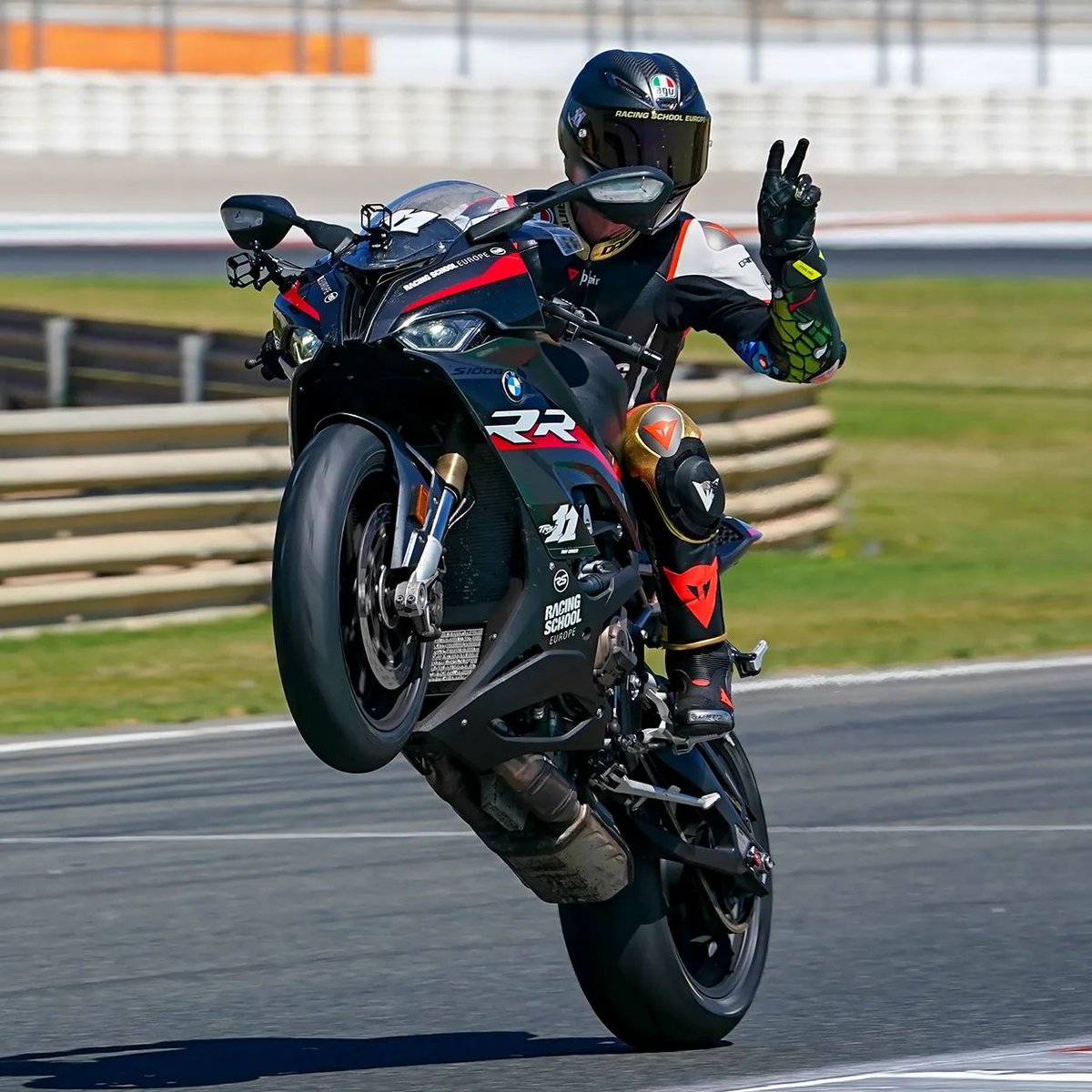 It's another #wheeliewednesday with <a href="/TroyCorser11/">Troy Corser</a> 

Track training by 2-times WSBK champion Troy Corser
racing-school-europe.com

#s1000rr #dainese #metzeler #agv #bmwmotorrad