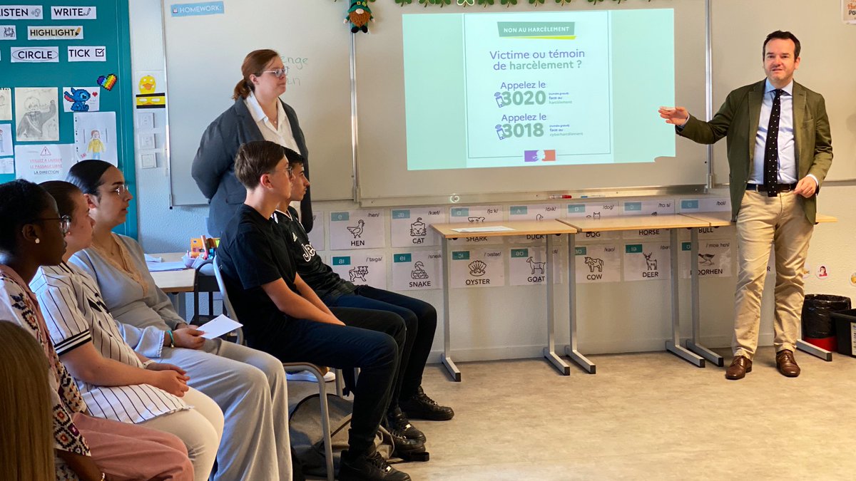 1h de sensibilisation « harcèlement et réseaux sociaux » dans tous les collèges de France du 12 au 16 juin, comme ici à Jules Michelet à Beauvais, où @MullerRaphal4 a rappelé les bons réflexes aux élèves.
➡️ #HarcelementScolaire, priorité absolue de la rentrée 2023