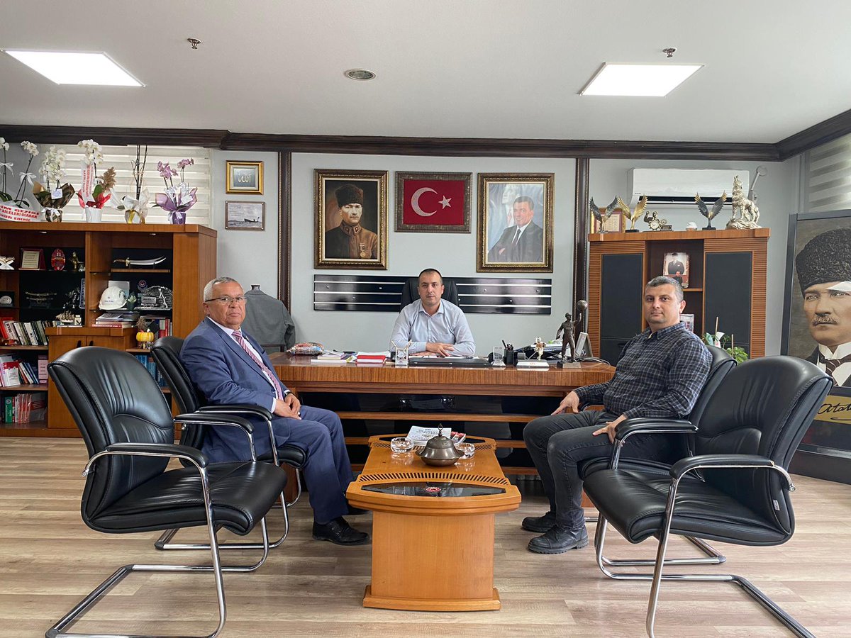 BayramBaol3's tweet photo. Türk Metal Sendikası Kdz.Ereğli Şube Başkanı Sayın Altan Kalfa'yı ziyaret ederek, görevinin hayırlı olması temennisinde bulunduk. Sayın Kalfa'ya görevinde başarılar dilerim. https://t.co/awdNUrIdSz