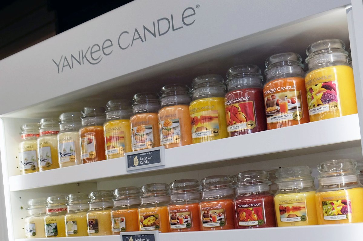 Today, June 14, is International Bath Day and we’ve a range of bath products to make your bath all the more luxurious. We’ve got bath bombs, scented soaps, sea kelp bath soak and to add that extra ambience to your bathtime, a selection of Yankee Candles.