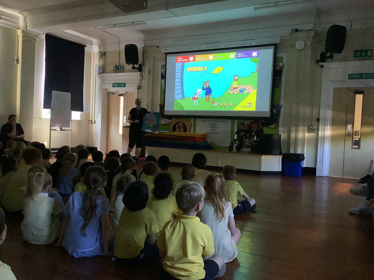 💦 🏖️ ☀️ 
Key Stage 1️⃣ listened to an important assembly delivered by Lauren from @RNLI @RNLILiverpool about water safety ahead of their visits to New Brighton Beach & Crosby Beach this half-term.
🌲@PinehurstP @FirTreeClass @MissMcBride20 @MissKelly01 #ExperienceExcelEnjoy🌲