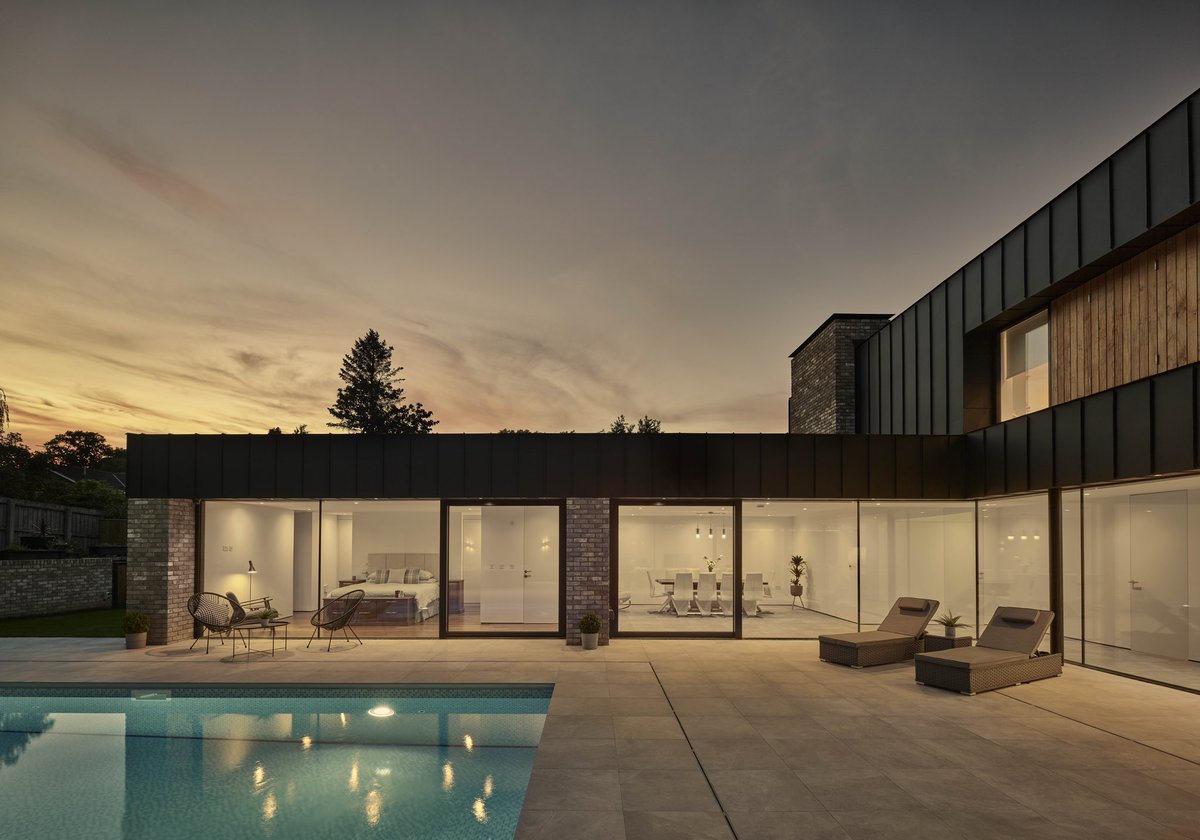 With all this warm weather, who wouldn’t want to cool off in their own private pool?

#contemporaryhouse
#contemporaryhome
#contemporarydwelling
#contemporarynewbuild
#modernhouse
#modernhome
#moderndwelling
#modernnewbuild
#brickhouse
#cantiliver
#privatepool