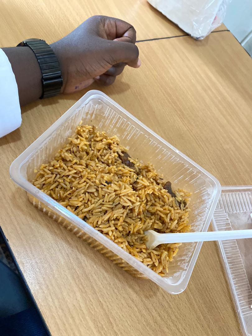 classicmeals's tweet photo. All our meals are made with extra attention to satisfy your needs.
We serve lunch daily at only 10,000ughs. Reach out to us to place your order on 0707036431.
We are here to make sure you are satisfied.
#mealsforyou https://t.co/ULSvmJaatK