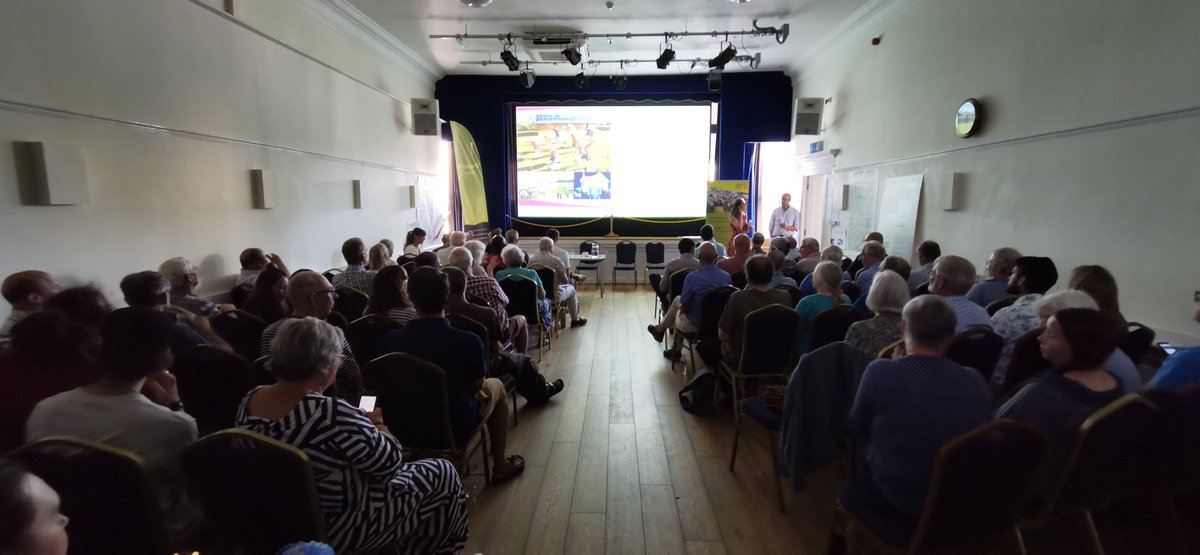 A full house at #Stockbridge town hall last night to hear from <a href="/TestValleyBC/">Test Valley BC</a> , <a href="/CESouthNRG/">Community Energy South</a> and ourselves about Community Energy in #TestValley