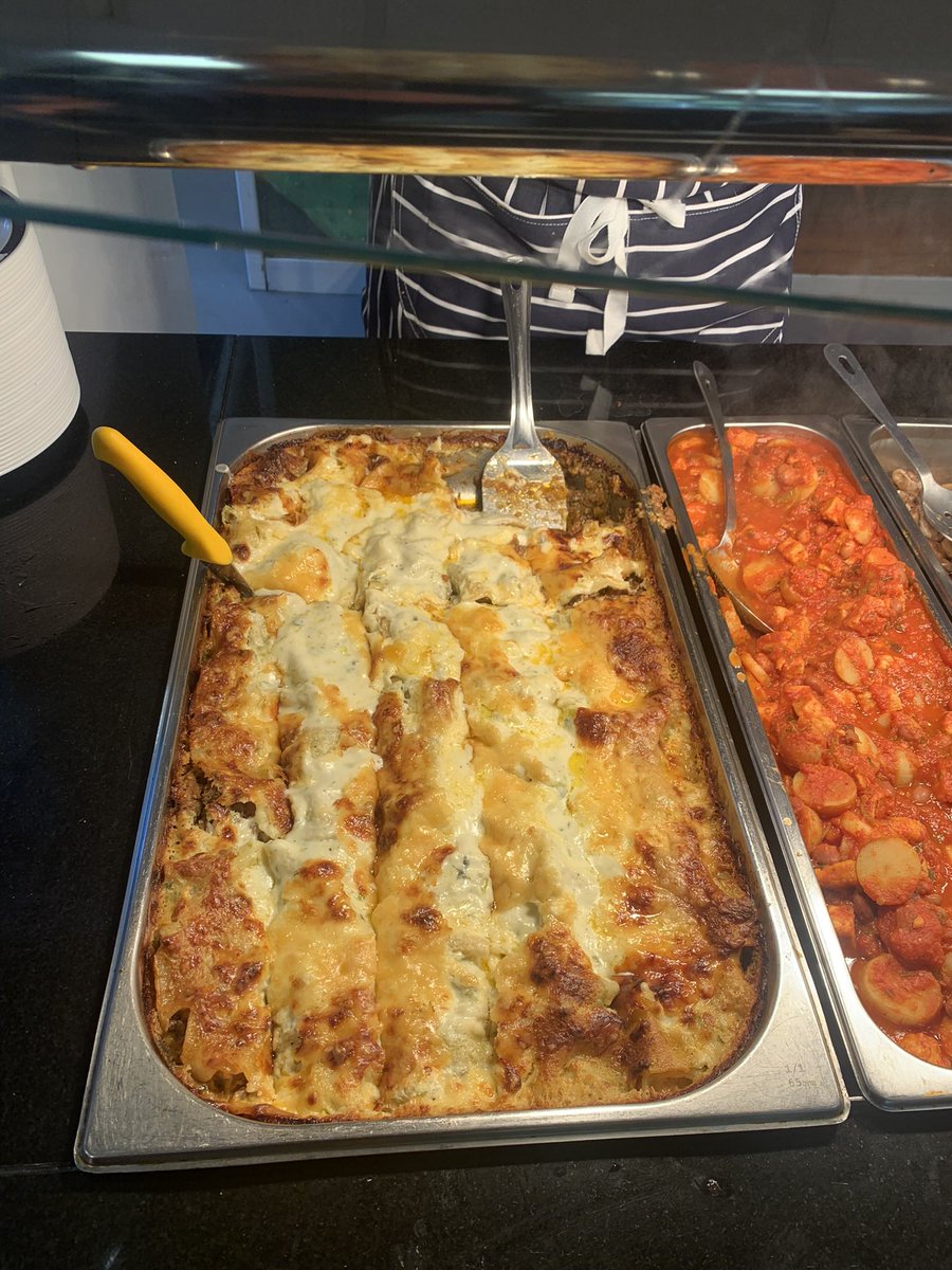 charltonmanor's tweet photo. School meals looking and tasting great! #schoolfood https://t.co/LqUCPE2OBQ