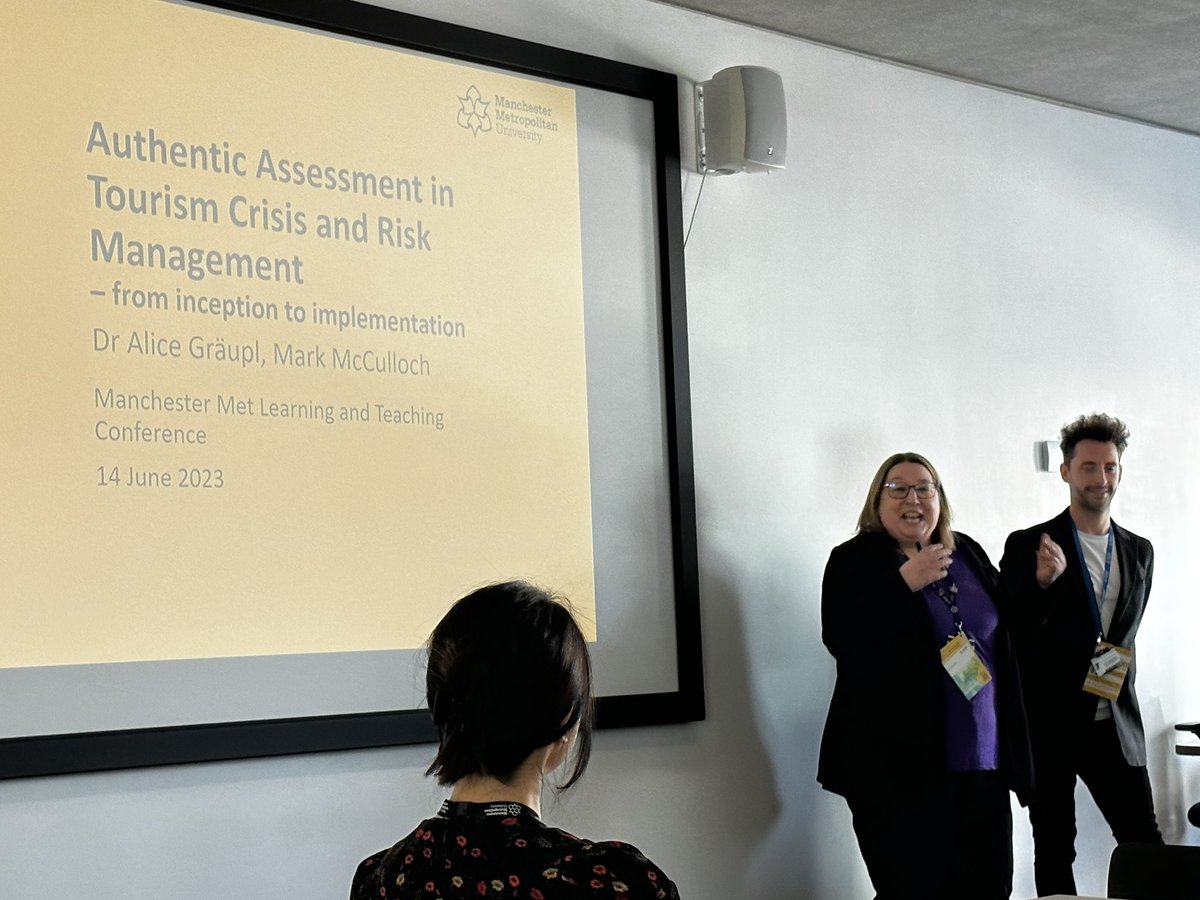 Great to get together with over 280 colleagues at the <a href="/McrMetLEED/">LEED</a> #LTconference23 where we are exploring how to build a ‘Transformational Active Learning Community’. There’s a great <a href="/ManMetUni/">Manchester Metropolitan Uni</a> buzz all already 🐝