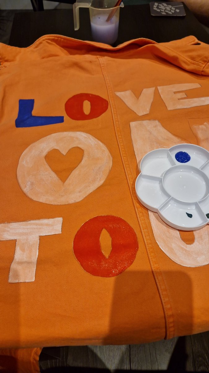 Karlina Valeiko tweet media