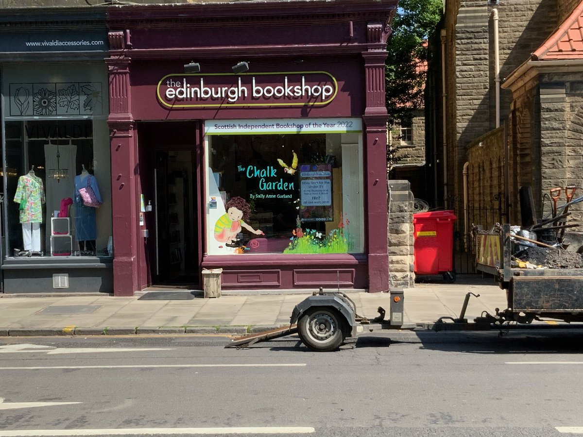 bouncemarketing's tweet photo. Beautiful window painting for The Chalk Garden by @SallyGarland14 in @EdinBookshop #edinburgh #bruntsfield #bookshops #bookshopwindows β€οΈππ https://t.co/YNEcAqWUQq