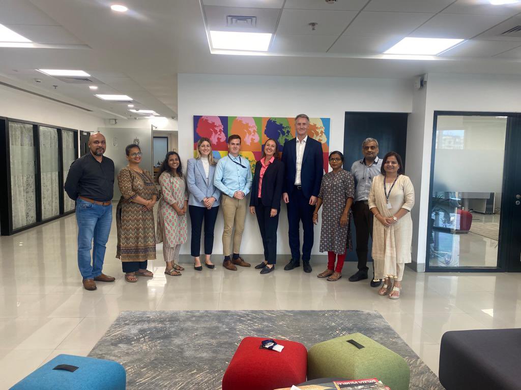 Namaste #Mumbai! So happy to be in the city and meet colleagues at @NorwayCGMumbai! As #TeamNorway in India, we work together to promote Norwegian culture, business and beyond! Feeling almost at home seeing the sea 😀 at your doorstep 😀🤗🇮🇳🇳🇴