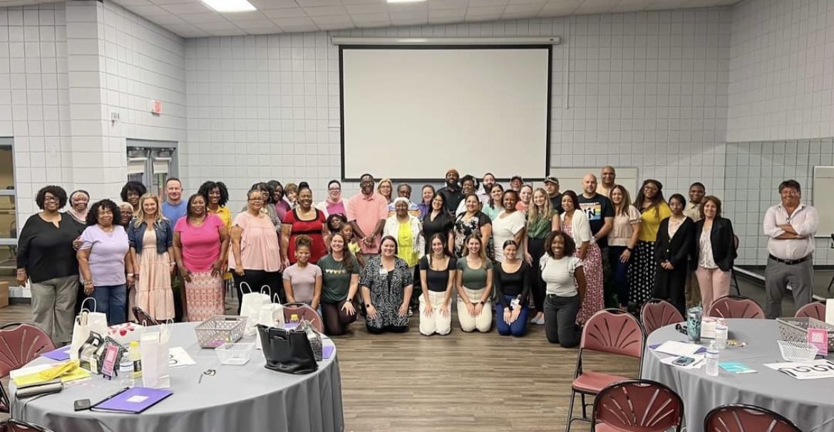 WFLADeanne's tweet photo. Mayor @JaneCastor designated June as Vitiligo Awareness Month

A local organization, Beautifully Unblemished has been bringing awareness to the autoimmune disease &amp; the stigma surrounding it

Hear from the founder, Tonja Johnson this morning as she breaks the stigma @WFLA https://t.co/EJNKvW1MvY