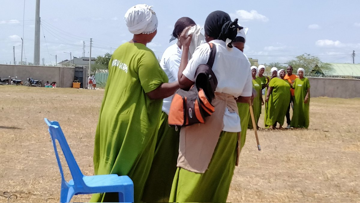 A skit by Kilumbilumbi women's group on early child marriage.

#TETEAinTana #EndChildMarriage #ProtectChildren #ProtectGirls