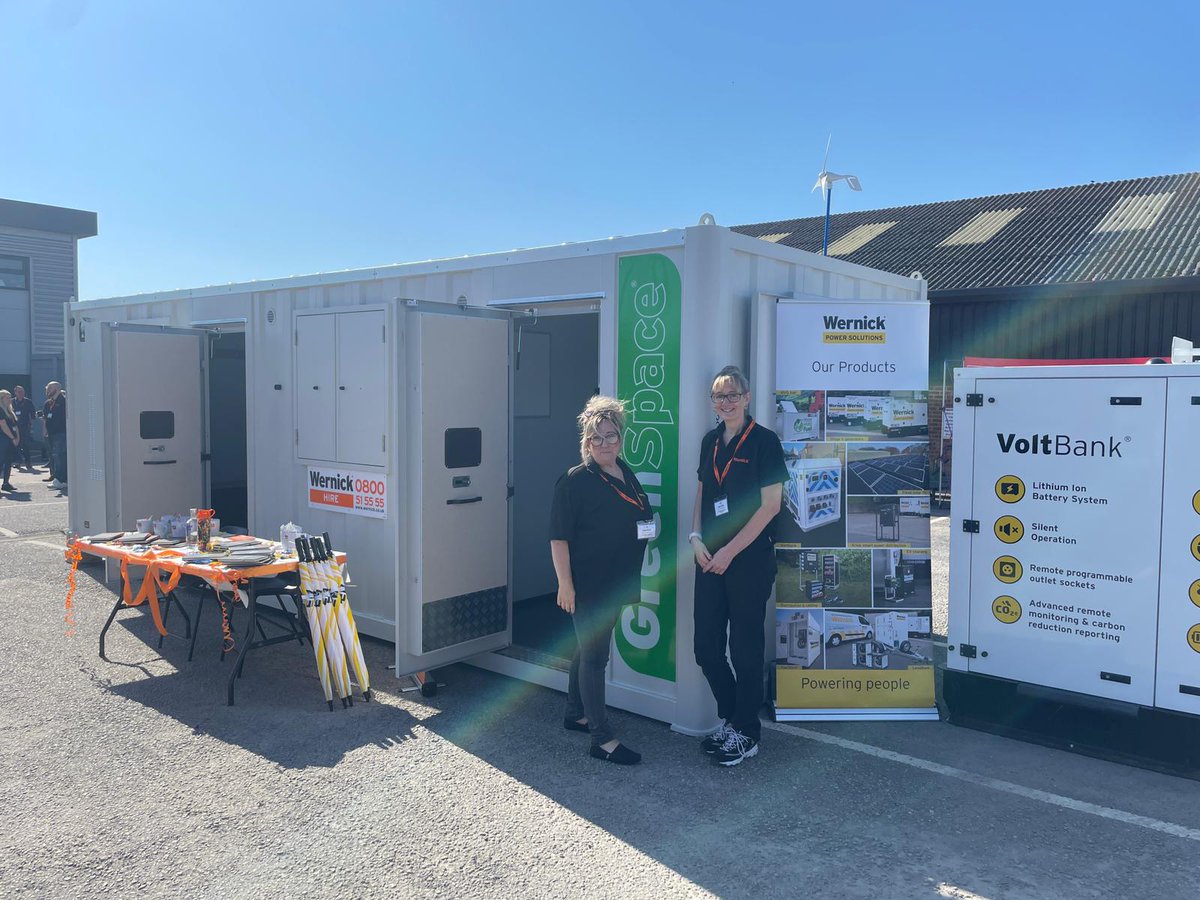 WernickGroup's tweet photo. Today we are at @VanElleplc’s site in Nottingham showcasing our Wernick Hire and Wernick Power Solutions products.
Come down and have a look at some of our #sustainablesolutions 🌍
Plus, don’t miss out on the chance to grab some exciting freebies!
#ecorange #powersolutions https://t.co/DStkvGl02D