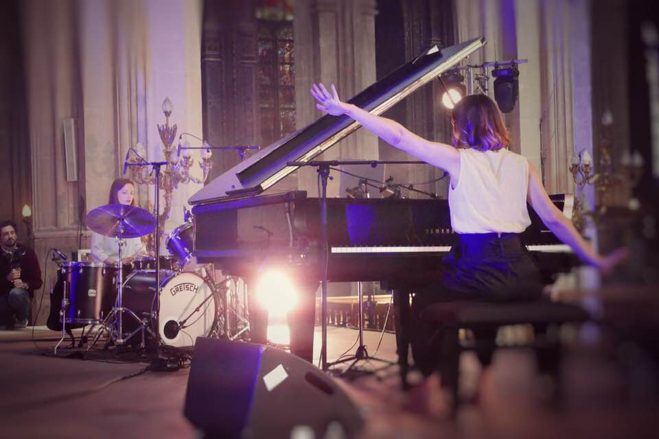 FondationND's tweet photo. Les 36 heures de Saint-Eustache sont de retour du 20 au 21 juin pour la @fetemusique.
Pour sa 18e édition, le festival investit la grande nef de l’église du quartier des Halles (Paris 1er) pour 36 heures de musique pop, électro et rock. 
Une programmation pointue et de qualité ! https://t.co/swj0mUJzM4