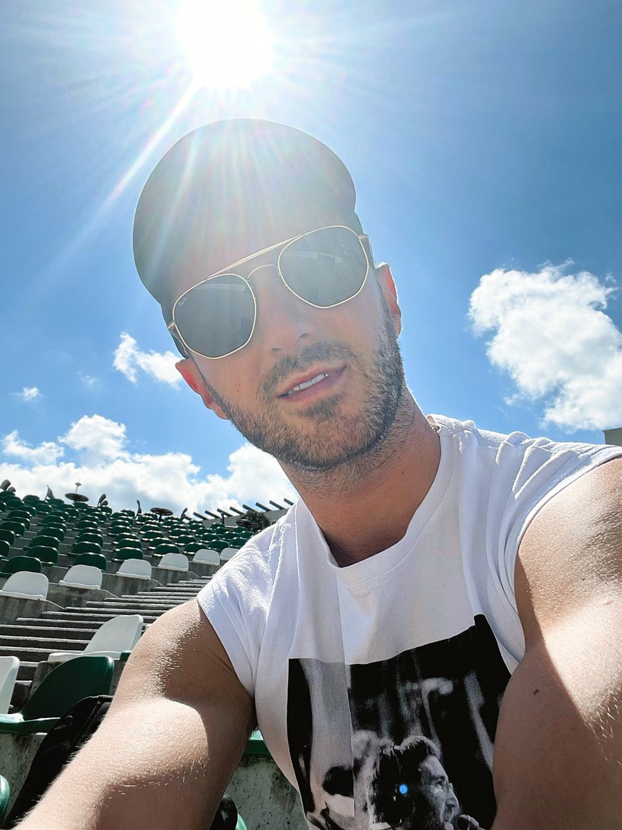 Happy Hump Day 🫶🏼