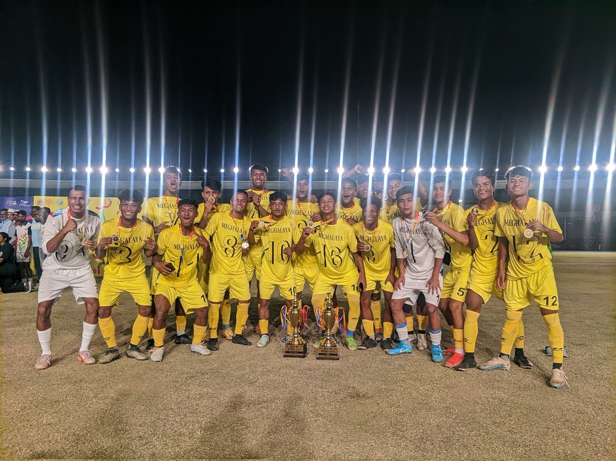 The exciting youngsters from Meghalaya are the Boys Football Champions at the SGFI National Games after defeating Punjab 1-0 in the final! ⚽🏆

Kudos to the north eastern side! 🤩

#football #sgfi #schoolgames #nationals
