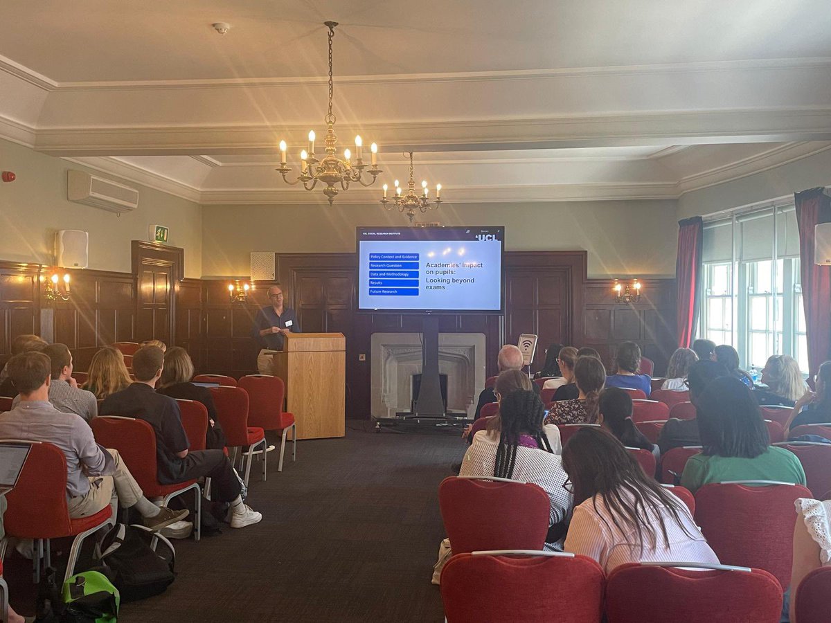 nm_braz's tweet photo. Great to have presented my paper on the impact of English academies in decision making skills, mental health and self-esteem at conference celebrating 21 years of the Millennium Cohort Study. Congratulations and many thanks to @CLScohorts https://t.co/jkCwvpEnHg