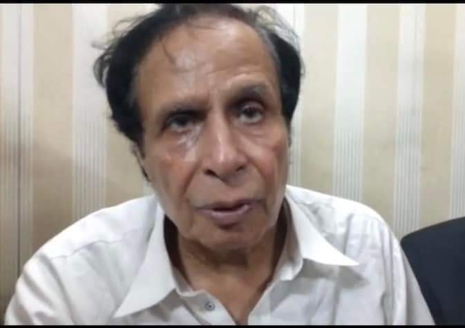 جب وارشلیں اپنے آپ
کو سیاستدان سمجھنے
لگ جائیں تو اس طرح کی
شکلیں بن جاتی ہیں