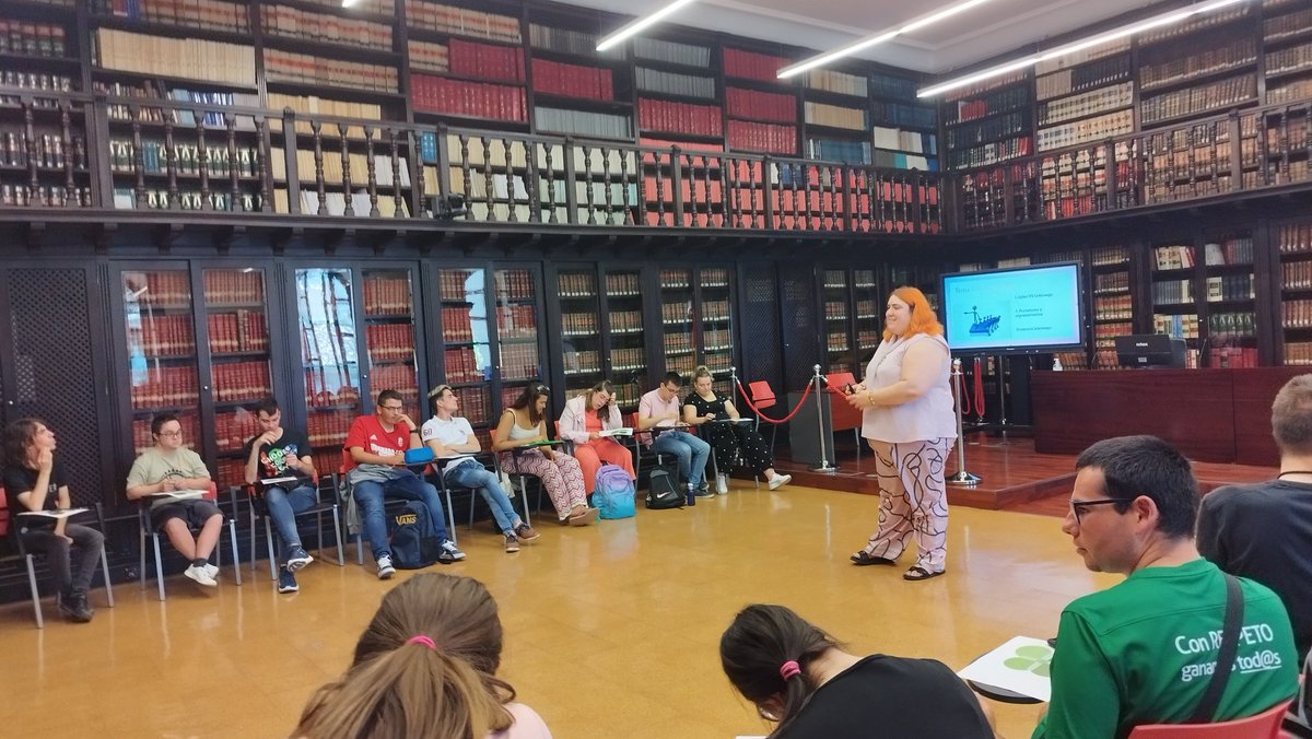 UniverDIuja's tweet photo. En la 2ª Jornada del Intercambio Interuniversitario de los Programas #Unidiversidad entre la @CanalUGR @ugrpcdi y la @ujaen @PUniverDI  tenemos el placer de conocer a Cristina @RealidadTEA  y nos formamos en temas de #Liderazgo  #Participación y #Empoderamiento 
@Fundacion_ONCE https://t.co/IuzGVjlfEk