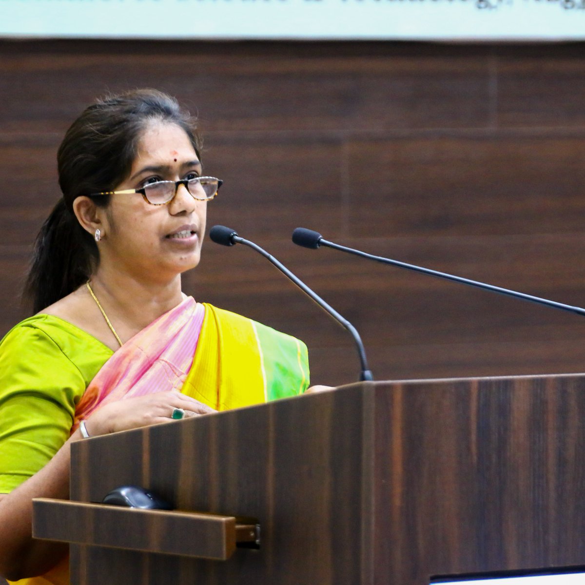 ghruofficial's tweet image. A platform to address environmental challenges and foster sustainable solutions at the International Conference on Environment. 

#EnvironmentConference #SustainableSolutions #RaisoniGroup #GHRU