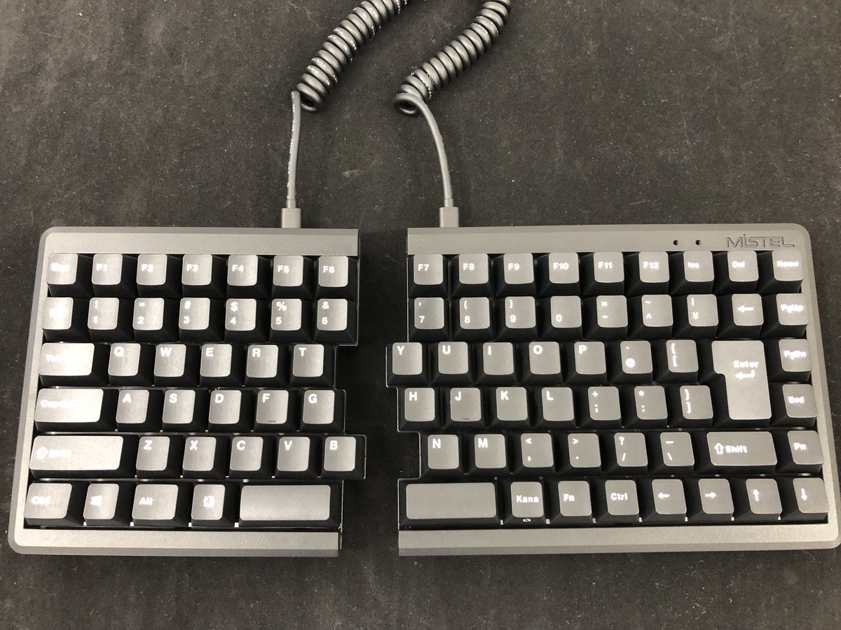 KOUBOU_nipponba's tweet photo. ◤商品入荷情報◢

#Mistel より日本語配列の
分離型キーボードが入荷！！

#MD770 
Cherry MX 静音赤軸
￥20,680-

Cherry MX 茶軸
￥19,780-

省スペースキーボードです！
なんと片方だけの使用も可能！
店頭に展示機があるので
気になる方は是非触ってみてください！ https://t.co/QvyqCfnENe