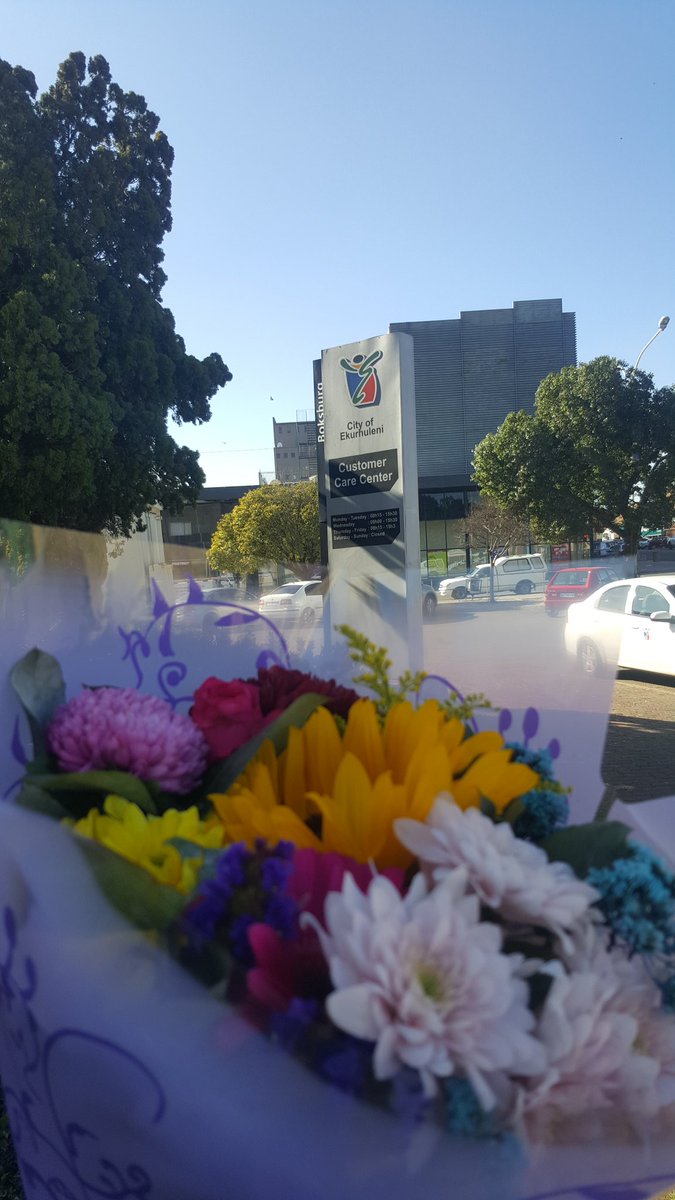 Zandile Dlamini on Twitter "A stranger blessed me with flowers today