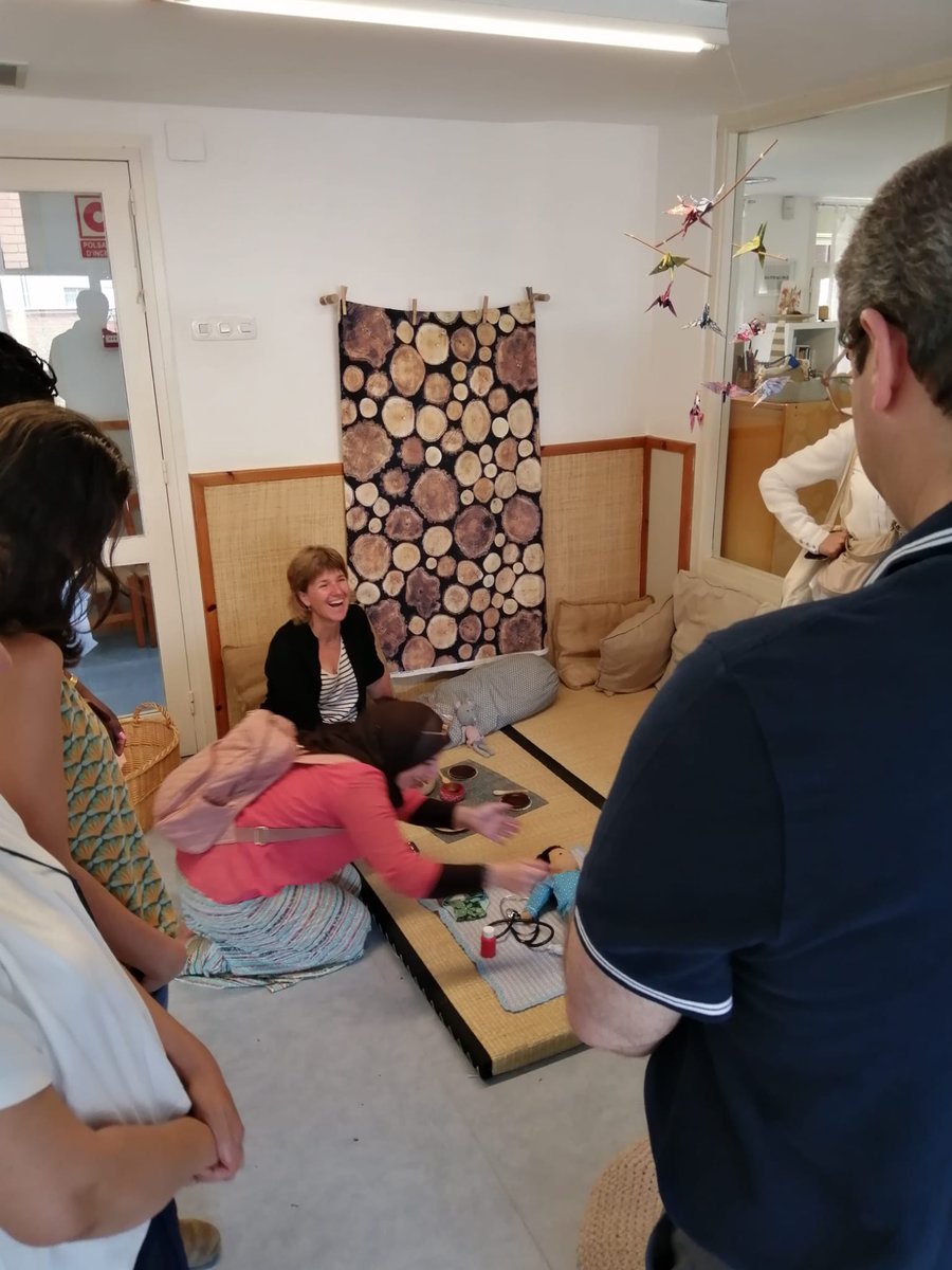 🌍🧩As part of the training organized with <a href="/UNRWAes/">UNRWA.es</a>, we visit accompanied by a team of doctors and nurses, refugees from Palestine in Jordan toy libraries, accessible playgrounds and family spaces of <a href="/bcn_ajuntament/">Ajuntament de Barcelona</a>, tools for early detection and support for children and families