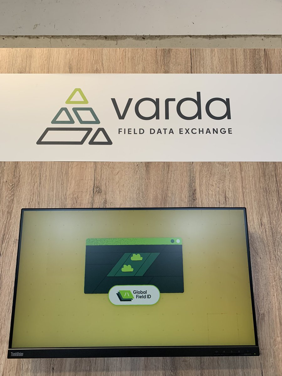 Varda_FieldData's tweet photo. Varda - Field Data Exchange is at @agrirouter agrirouter in Osnabrück! 

Looking forward to sharing about #GlobalFieldID &amp; how we can best collaborate to strengthen the food system. 

#SmartFarming #AgConference #agtech https://t.co/drPuPg9bBS