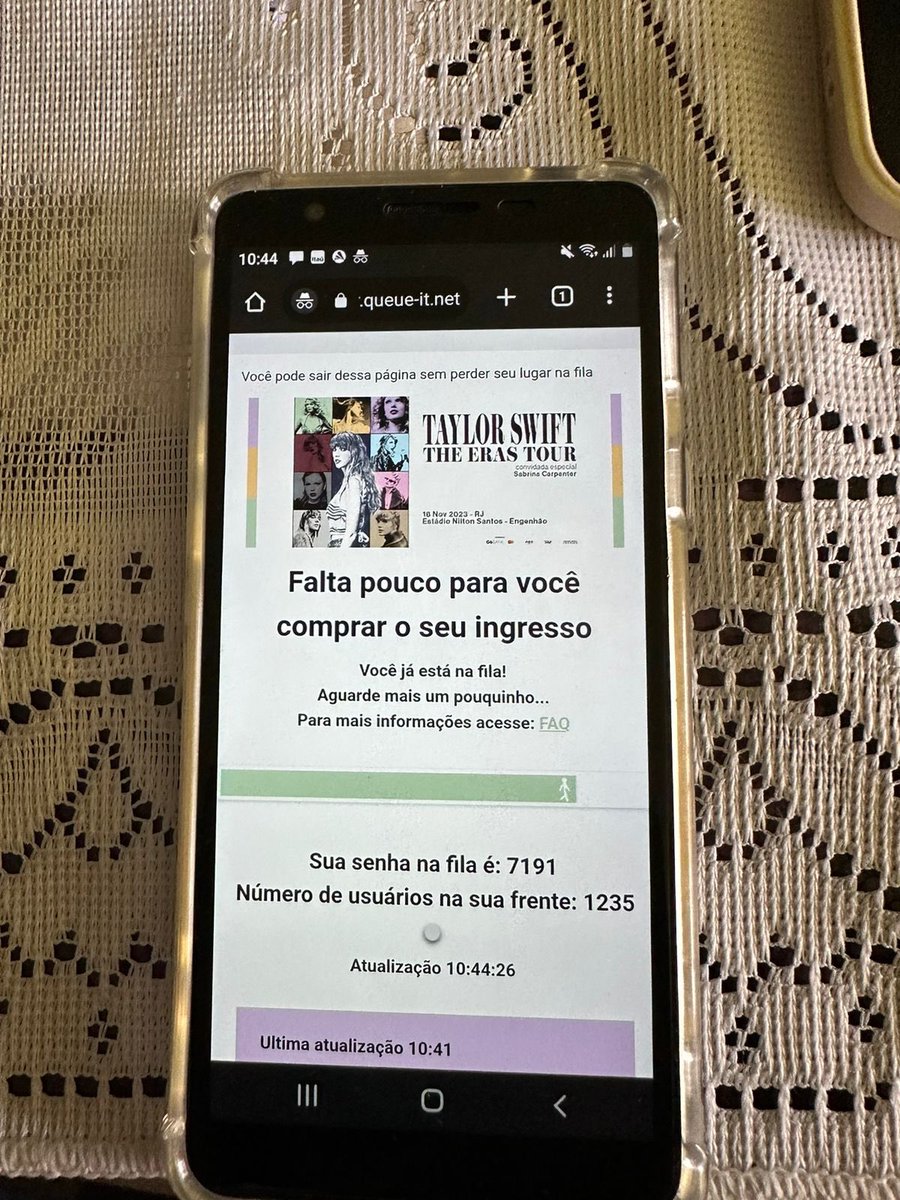 hrryt28's tweet photo. @updateswiftbr minha amiga pegou a senha 7191 e saímos todas sem ingresso, quando atualizava a página apareciam alguns mas nunca conseguia colocar no carrinho https://t.co/UsRP8tVTQl