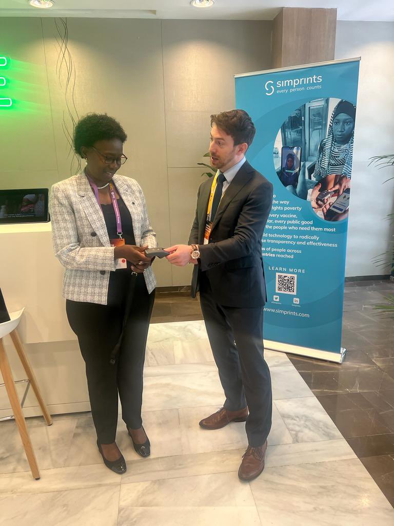 JaneRuth_Aceng's tweet photo. During the Exhibition and discussions of the power of a robust Alliance, I had opportunity to link up with innovators of Simprints, an innovation that takes finger prints of every child vaccinated and links the data with DHIS II. 
A great way to keep correct records in real time https://t.co/lLwkxgk8zR