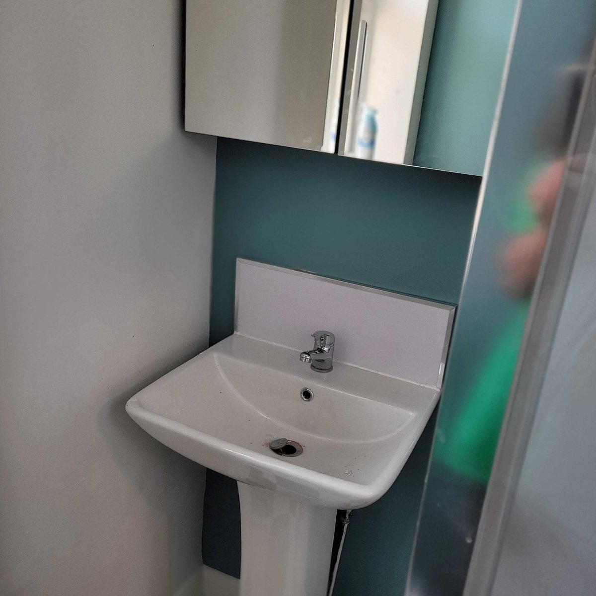 CanopyHousing's tweet photo. We are sooooo proud of our staff and volunteers. Adam and the team are doing the finishing touches to his new home and he is soooo excited to move in! #SelfHelpHousing @LandAid @LeedsCommFound @unitytrustbank @peoplesbiz @SocialEnt_UK @BigIssueInvest @TNLComFund @ZeroCarbonYorks https://t.co/8WbkY5PVJr