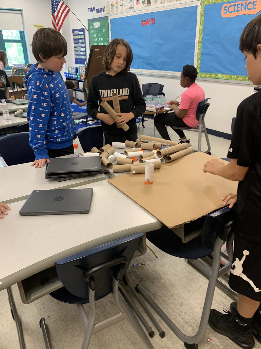 Clinton CES tweet media