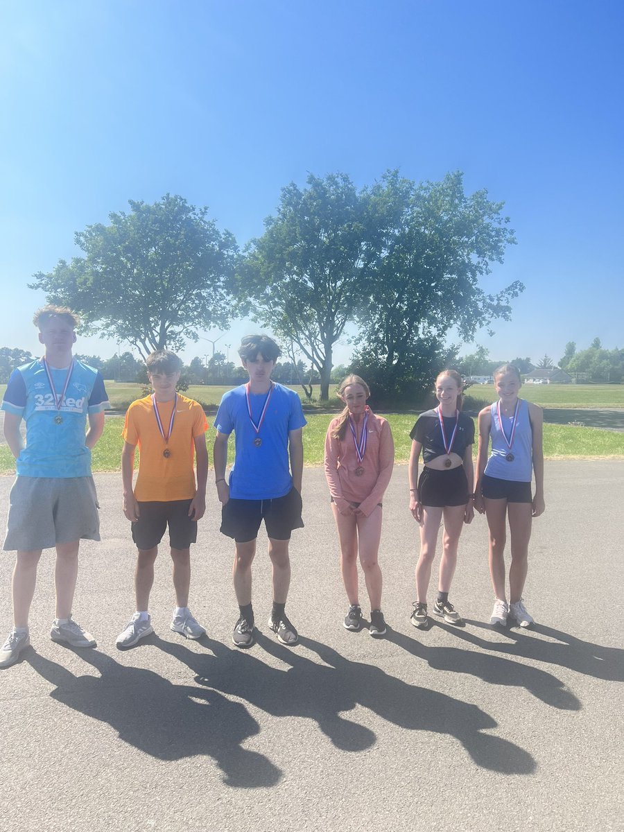KHS_PEDept's tweet photo. Well done to all of our competitors today at the Fife Schools Athletics Championships and massive congratulations to our winners…Rebecca Ellis 200m🥉&amp; Shot Putt🥉, Anna Drummond 800m🥉, Madison Fraser 800m🥉, Kian Low 800m🥉, Jason Davies 100m🥉and Kai Copeland Javelin🥇 https://t.co/o0JWvWAAJI