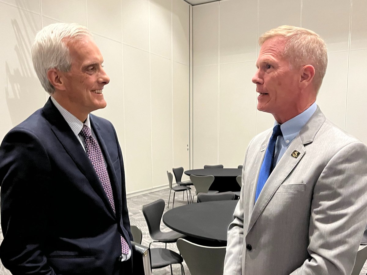 I had the honor this week of greeting and introducing <a href="/SecVetAffairs/">VA Secretary Doug Collins</a> Denis McDonough at a meeting of <a href="/DeptVetAffairs/">Veterans Affairs</a> service center managers held here in <a href="/bloomington_mn/">City of Bloomington</a>. I so appreciate the work done at Service Centers, and of course the service of our vets and their families.