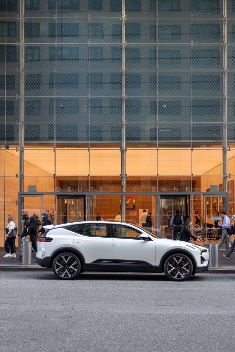 The SUV for the electric age, #Polestar3, on display outside <a href="/DeutscheBank/">Deutsche Bank</a> in NYC, greeting participants of this week’s DB Global Conference - where we're meeting with new and existing investors. $PSNY