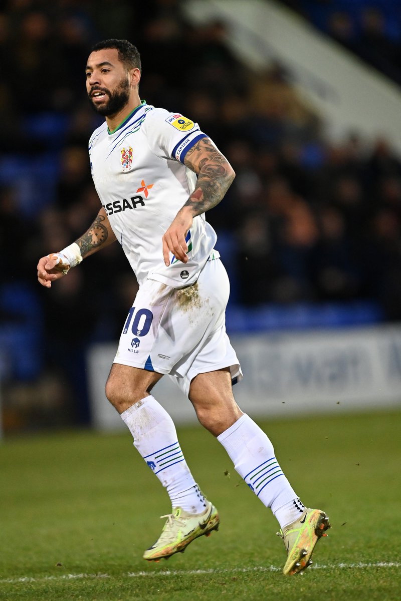 SkyBetLeagueTwo's tweet photo. ⚪️ @TranmereRovers
1⃣1⃣9⃣ - Kane Hemmings
Defenders must be wary when the 32-year-old is sniffing around the box, and the skipper ended with 37 more touches in the opponent’s 18-yard area than next best as Rovers finished mid-table.
#EFL | #SkyBetLeagueTwo | #EFLStats https://t.co/DNunWFF7Tp