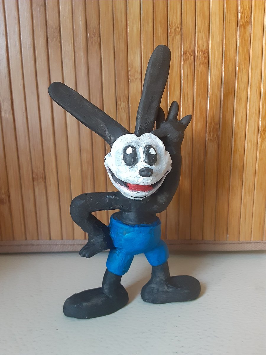 #Disney100: Oswald the Lucky Rabbit 

#ShareTheWonder #OswaldtheLuckyRabbit