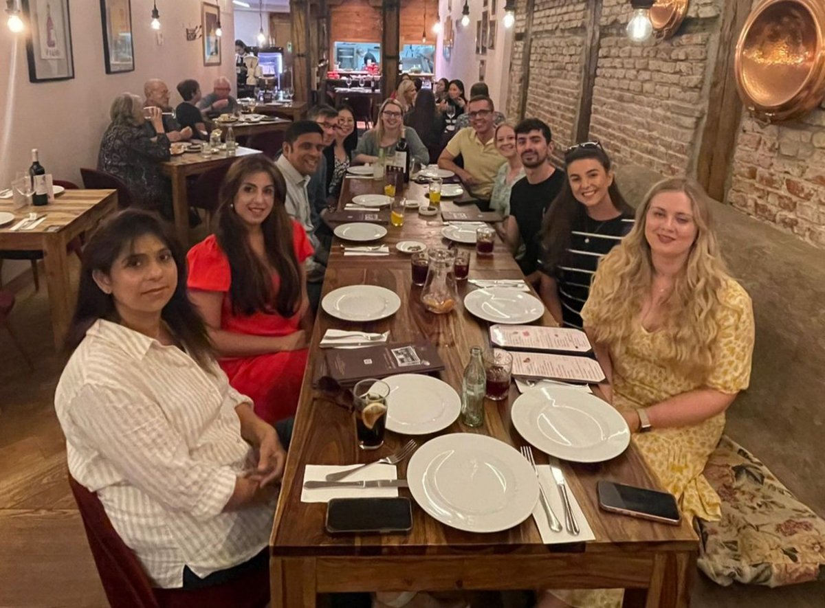 Belated pic from the end of Day 3 at PTCOG! I'm thoroughly enjoying the conference, spending time with colleagues, meeting new people and learning about particle therapy treatment and research around the world 😁 #PTCOG61 #TheChristie #ParticleTherapy #ProtonPhysics