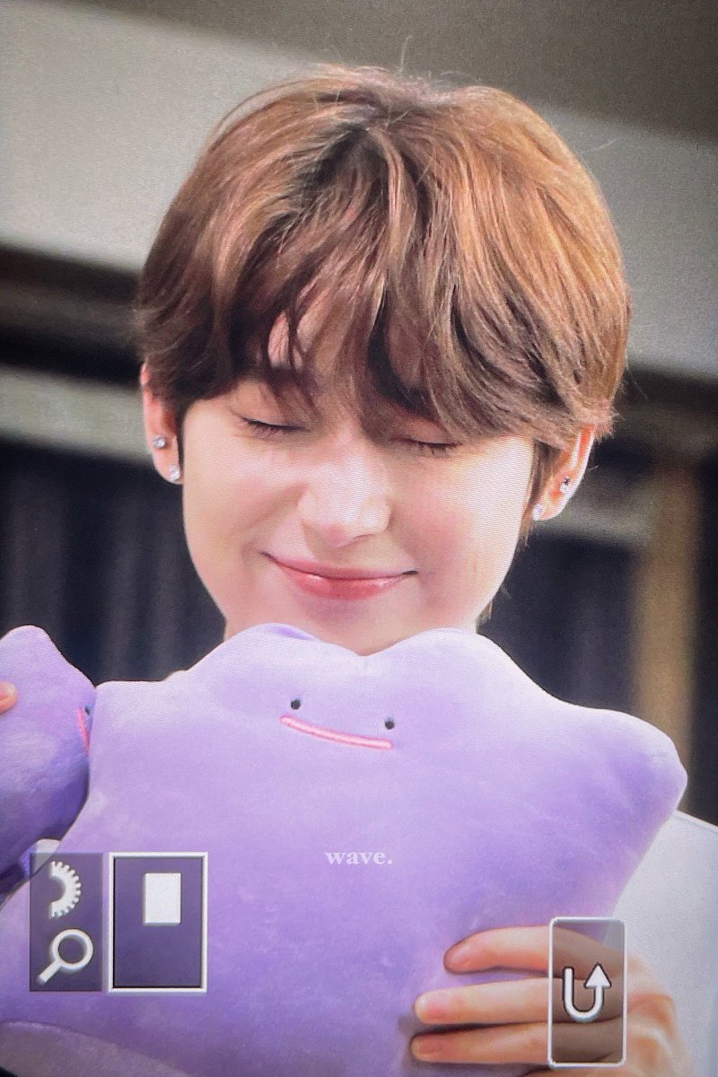 MySolace_Sunoo's tweet photo. I don't need to buy a $30 ditto plushie I don't need to buy a $30 ditto plushie I don't need to buy a $30 ditto plushie I don't need to buy a $30 ditto plushie I don't need to buy a $30 ditto plushie I don't need to buy a $30 ditto plushie BUT I WANT IT HELP ME WHYYY SUNOO WHYYYY https://t.co/Z5KAq67aEv