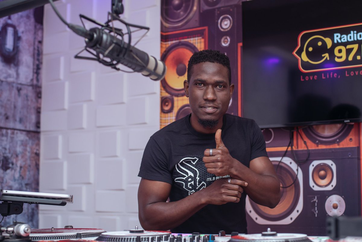 djslaughterelly's tweet photo. #Jamfloorfillers live on @97fmRadiocity till 8PM 

Let’s Rock!
https://t.co/DaZLAqMQbH https://t.co/mvBeTtWulE