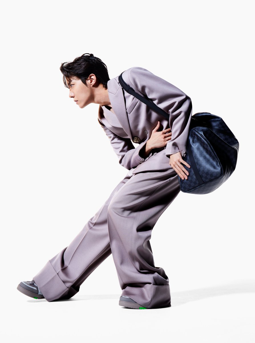 highsnobiety's tweet photo. j-hope stars in a new Keepall campaign for Louis Vuitton #JHOPExLouisVuitton https://t.co/iYYqkWlR0w
