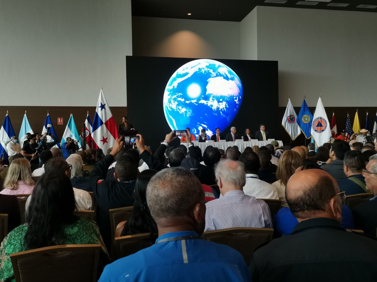 CSSPanama's tweet photo. Personal y rescatistas de la @CSSPanama, participaron de la inauguración del 3° #SimulacroRegional2023 ejercicio que busca aplicar los protocolos correspondientes para situaciones de búsqueda, rescate y atención de salud en todos los escenarios.
#CSSsimulacro https://t.co/G7PFtCbglG
