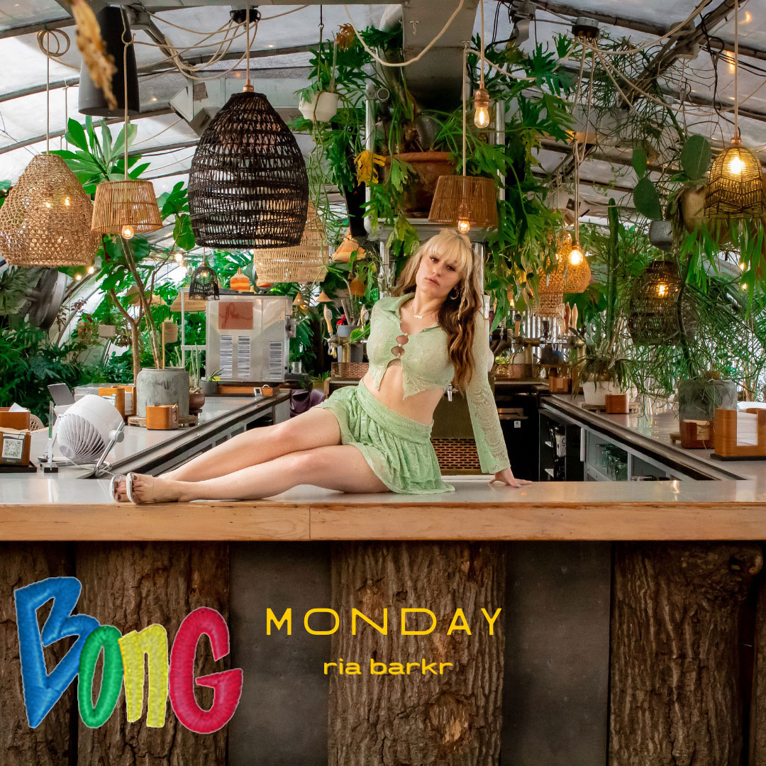 FutureproofPR's tweet photo. Big ups to the #hotspot for #NewMusic @bongminesent who've featured the #musicvideo for mesmerizing #newsingle #Monday fm #US #pop #RnB artist @riabarkr's #AlphaShe #EP💥 A feast for the ears & eyes - check it out 👇😎
@zangbathomson #RBM23
https://t.co/NPF0WpCydN https://t.co/bLVfEJmBUf