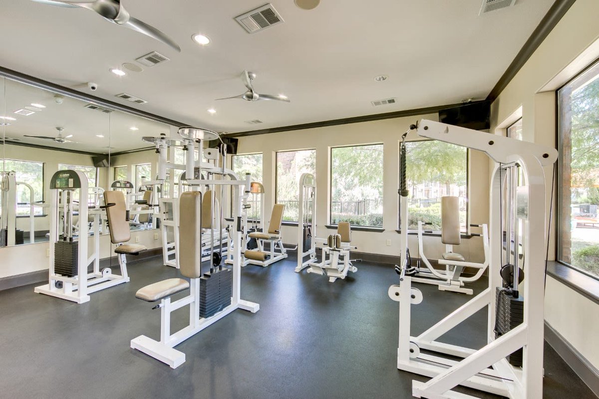 Meet all your fitness goals with our two-story gym that is open 24 hours! 💪

#homeatlast #fortworth