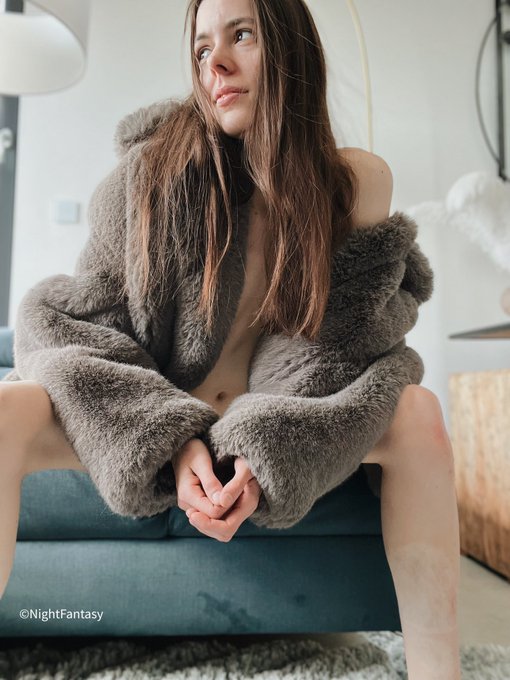 this fur is another gift from a fan 🩶   more photos on my OF 👇 https://t.co/Ndot9htvUg https://t.co/<a href="/tag/furfetish"class="tags"><span>#furfetish</span></a><a href="/tag/furprincess"class="tags"><span>#furprincess</span></a>