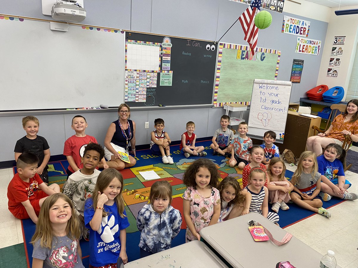 JTPSMeka's tweet image. Happy teachers!!!