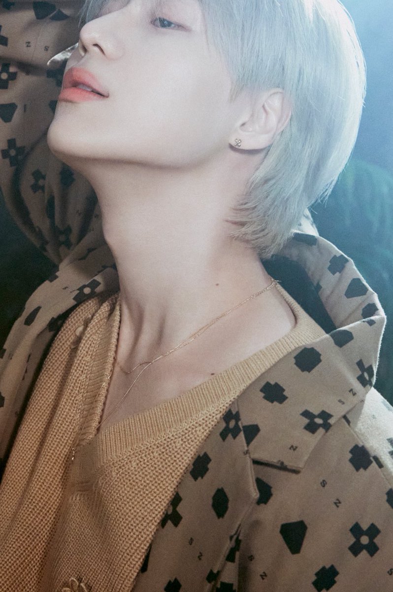 Taemin’s collarbone heart mole 💗