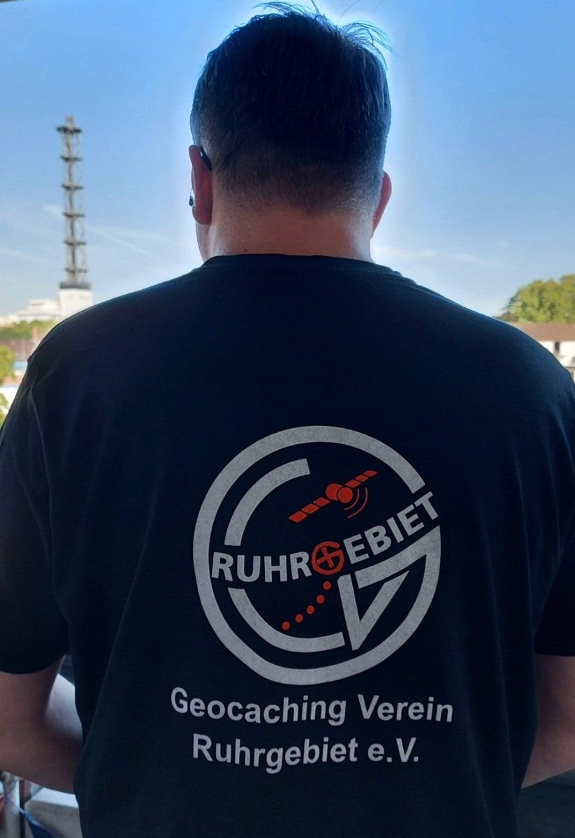 Hawk1955The's tweet image. Fast vergessen: Heute ist #TrikotTagNRW #gogeocaching im #Ruhrpott und in der ganzen Welt mit @GCVRuhrgebiet @LSB_NRW #trikottag